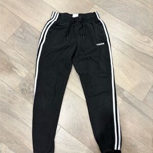 🌟2/$25🌟 Adidas Women’s Black Sweatpants XS
